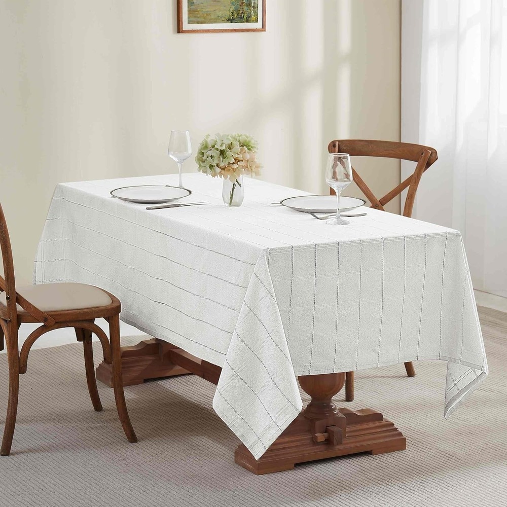 Izod Chadwick Lurex 60 x 144" White / Silver Tablecloth Oblong Seats 12-14 New